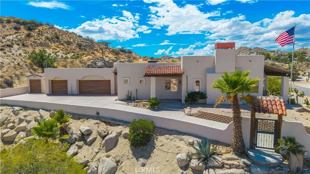 57045 Plaza Del Amigo, Yucca Valley, CA — listing photo 1