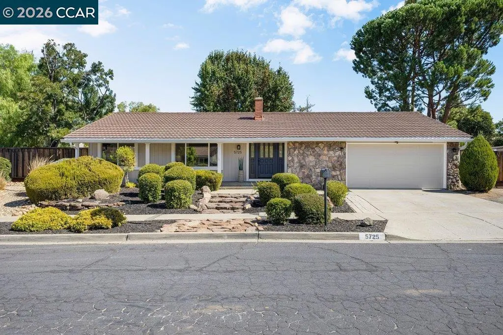 Single Family Residence for sale at 5725 Del Trigo Ln, Concord, CA featuring 4 beds and 2 baths
