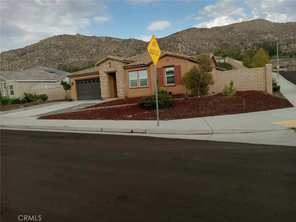 Single Family Residence for sale at 10552 Sunnymead Crest, Moreno Valley, CA featuring 4 beds and 3 baths