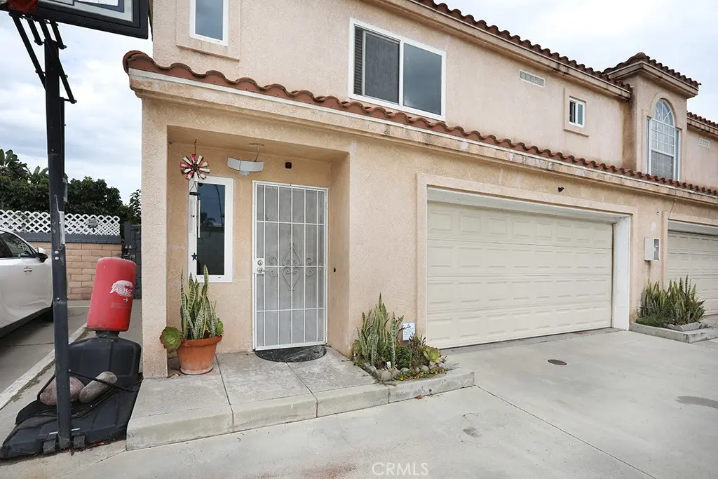 7912 2nd #6, Stanton, CA — listing photo 1