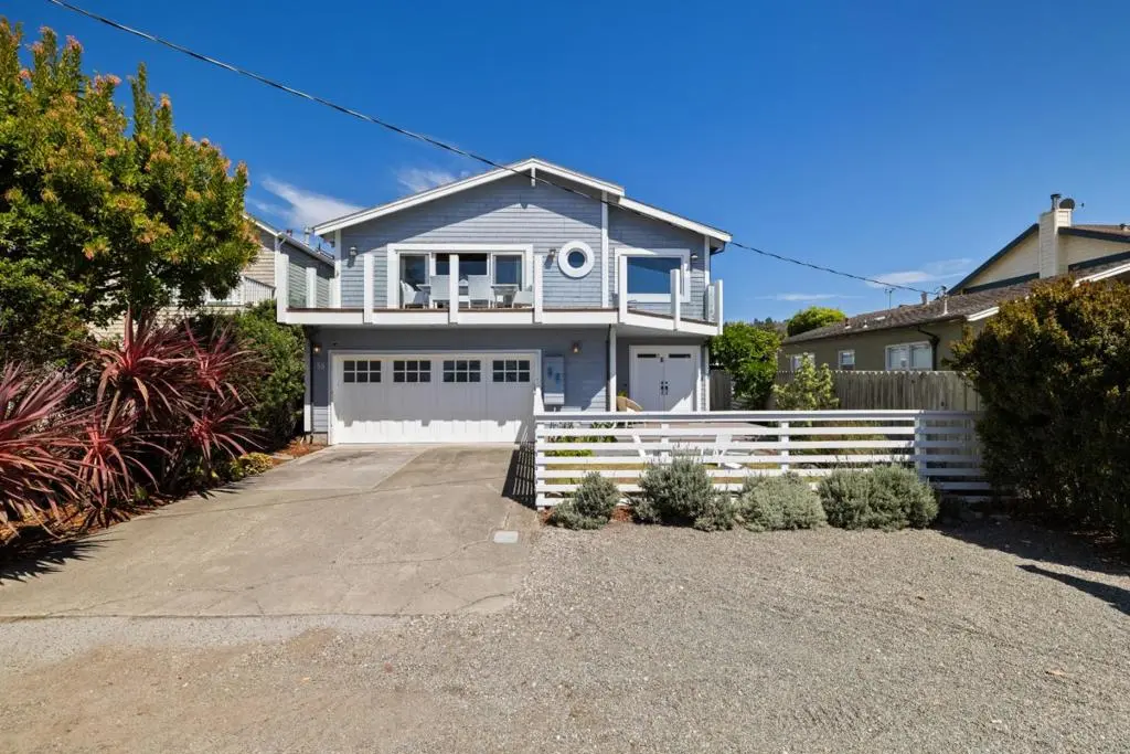 55 Alameda Avenue, Half Moon Bay, CA — listing photo 1