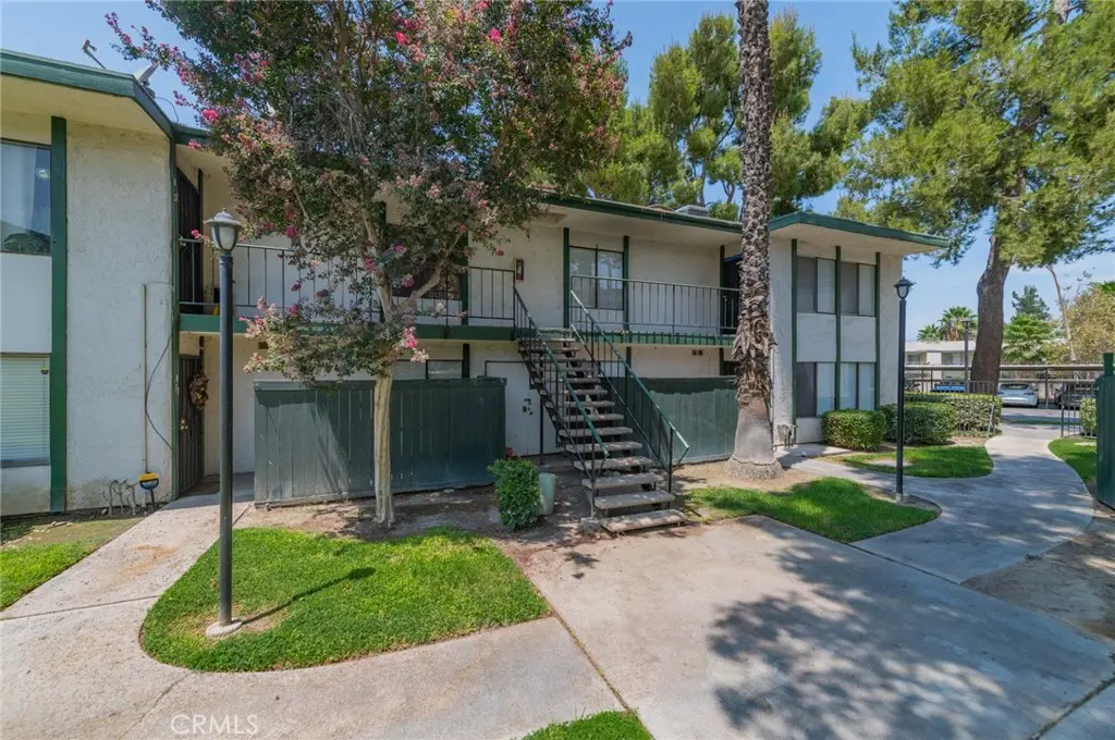 1735 E Washington Street, Colton, CA — listing photo 1