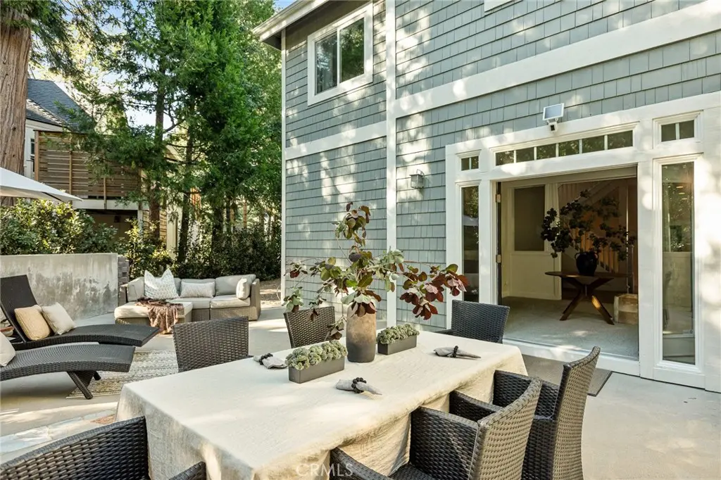 26385 Walnut Hills Drive, Lake Arrowhead, CA — listing photo 1