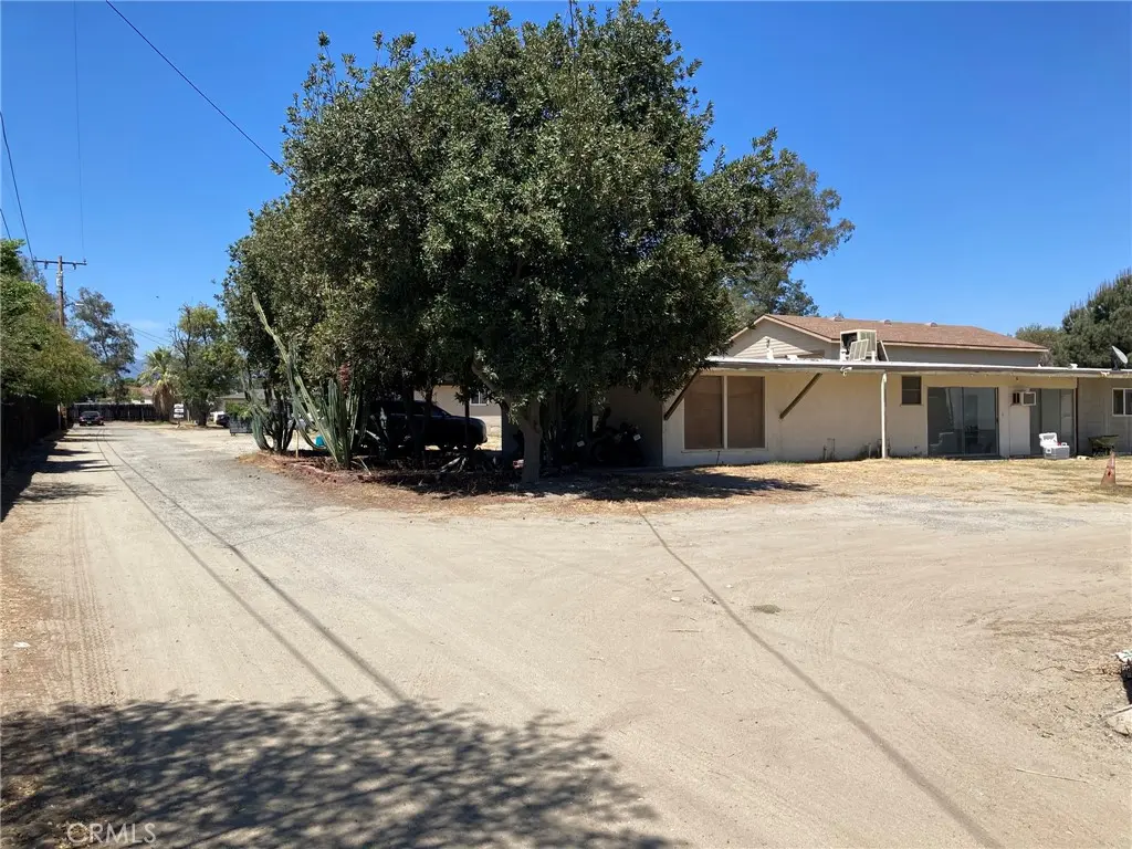 17776 Citron Avenue, Fontana, CA — listing photo 1