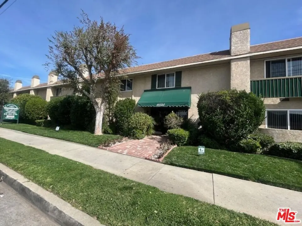 10540 Balboa Boulevard 117, Granada Hills, CA — listing photo 1