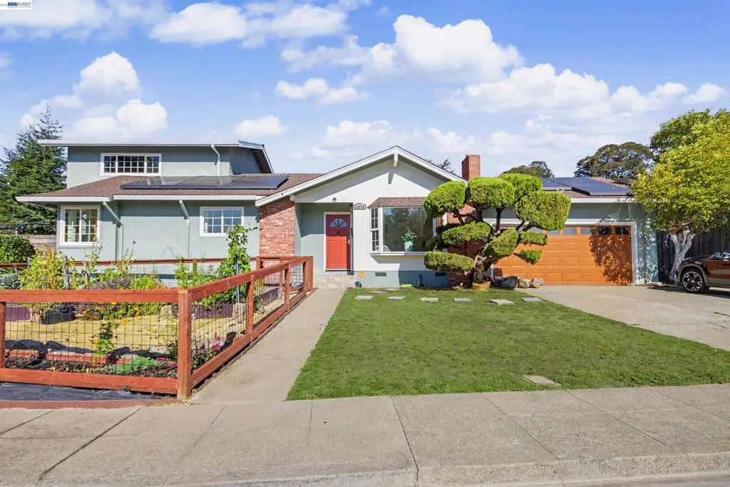 Single Family Residence for sale at 2815 Canterbury Dr,, Richmond, CA featuring 3 beds and 2 baths