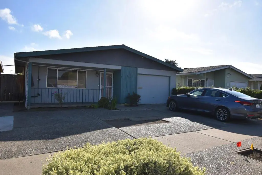 Single Family Residence for sale at 279 Hushbeck Avenue, Watsonville, CA featuring 2 beds and 1 bath