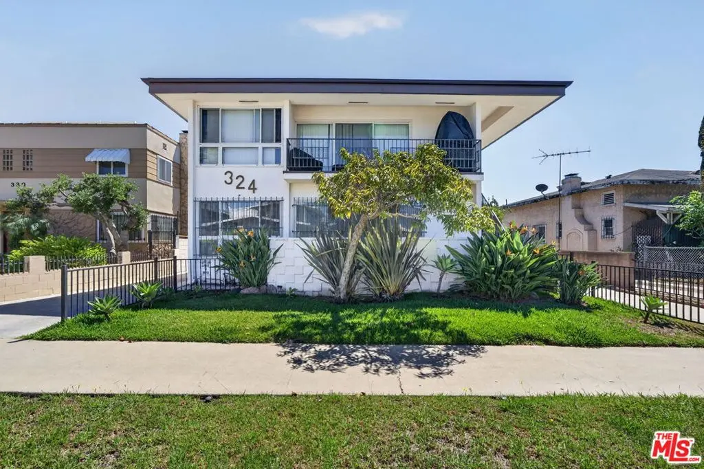 324 E Tamarack Avenue, Inglewood, CA — listing photo 1