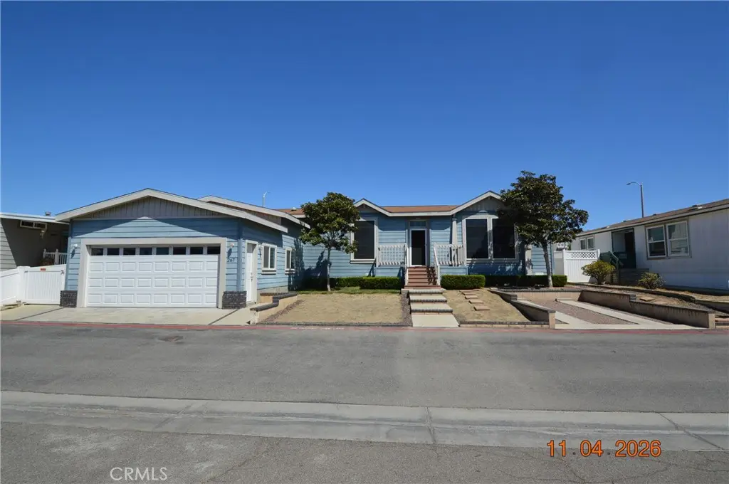 20701 Beach, Huntington Beach, CA — listing photo 1