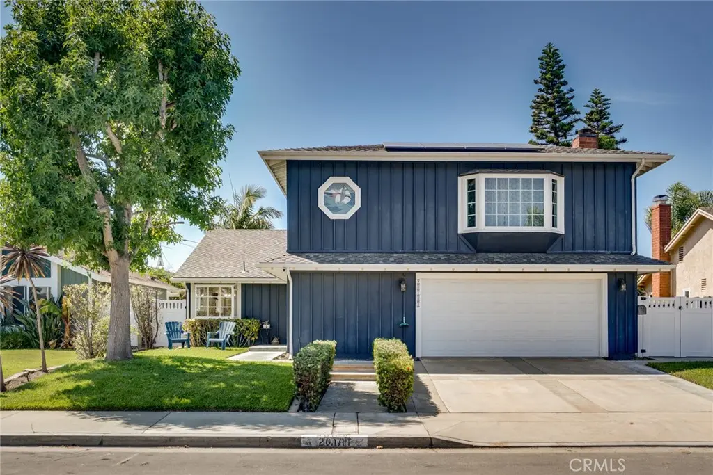 20161 Port Greenwich Lane, Huntington Beach, CA — listing photo 1