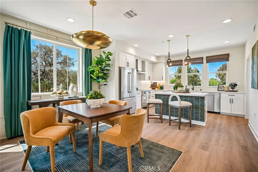 5871 Maplewood Lane 4, Simi Valley, CA — listing photo 1