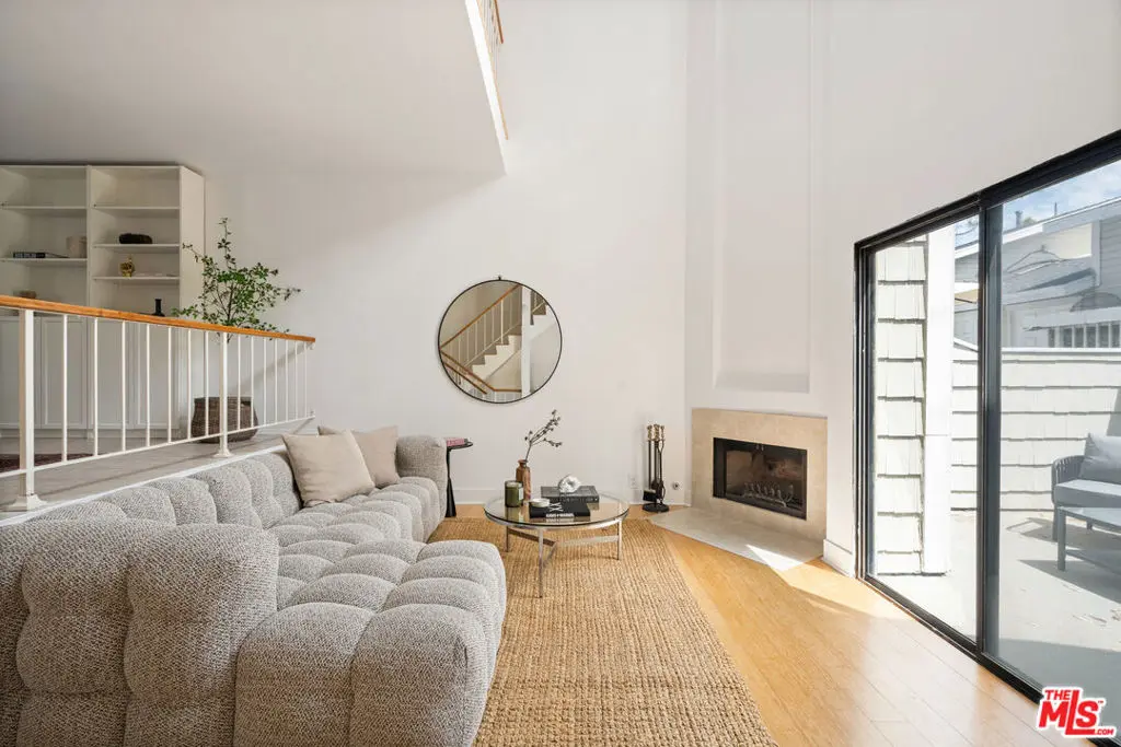 Condominium for rent at 4658 Don Lorenzo Drive G, Los Angeles, CA featuring 2 beds and 2 baths