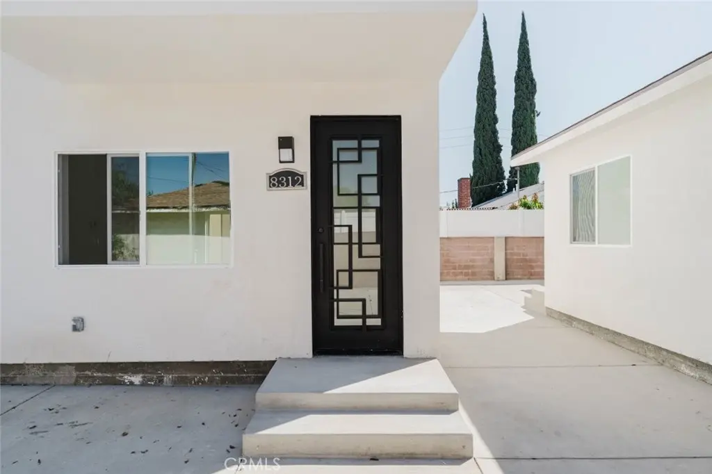 8312 Canterbury Avenue, Sun Valley, CA — listing photo 1