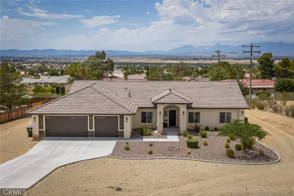 19011 Kaibab, Apple Valley, CA — listing photo 1