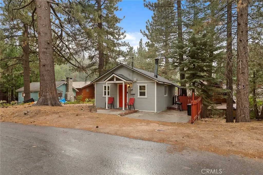 33401 Bluebird, Green Valley Lake, CA — listing photo 1