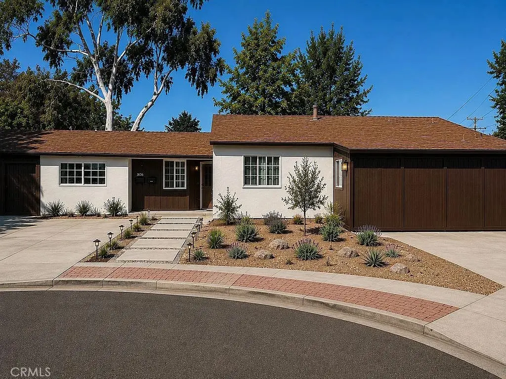 Duplex for rent at 3136 Natchez A, San Diego, CA featuring 3 beds and 4 baths