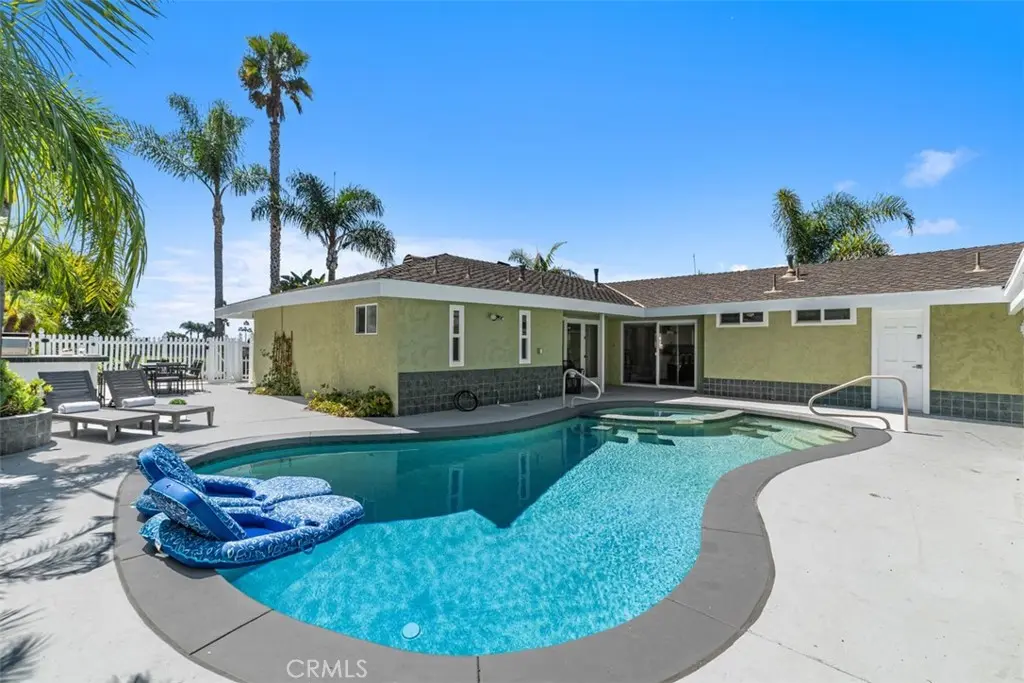 2820 Via Montecito, San Clemente, CA — listing photo 1