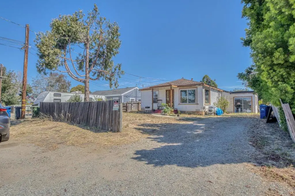 Single Family Residence for sale at 266 Manfre Road, Watsonville, CA featuring 3 beds and 1 bath