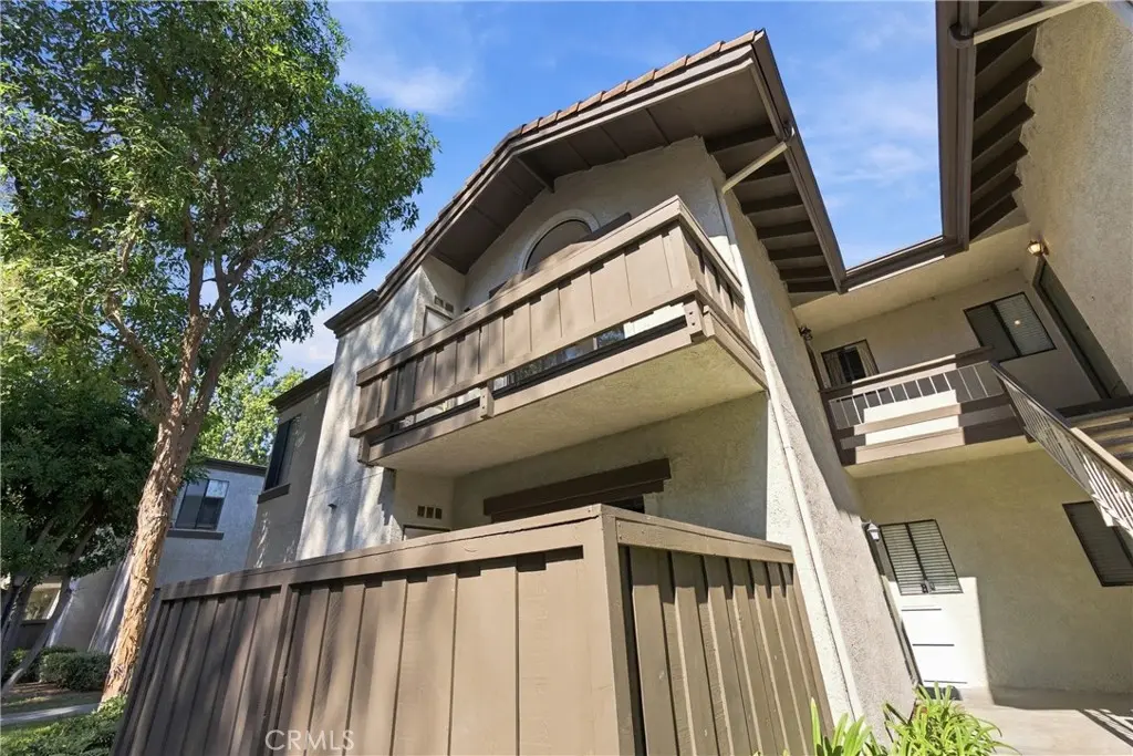 Condominium for sale at 22719 Lakeway 402, Diamond Bar, CA featuring 2 beds and 2 baths