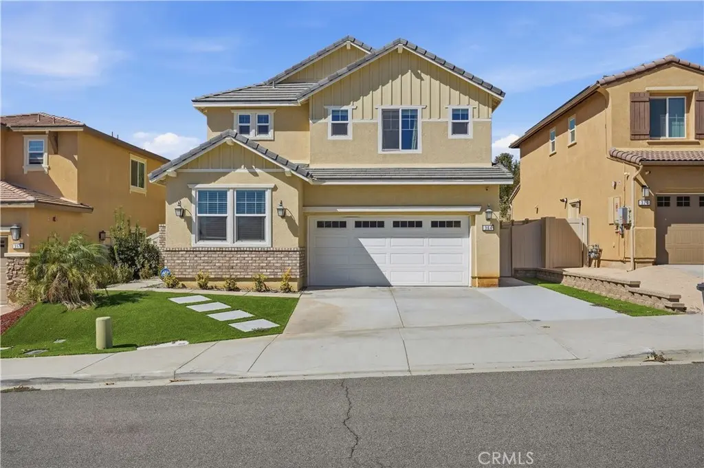 364 Misaki, Fallbrook, CA — listing photo 1