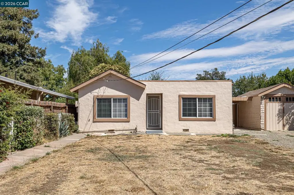 Single Family Residence for sale at 134 Chase St, Vallejo, CA featuring 2 beds and 1 bath