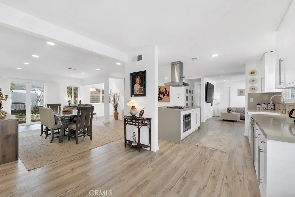 22736 Schoolcraft, West Hills, CA — listing photo 1