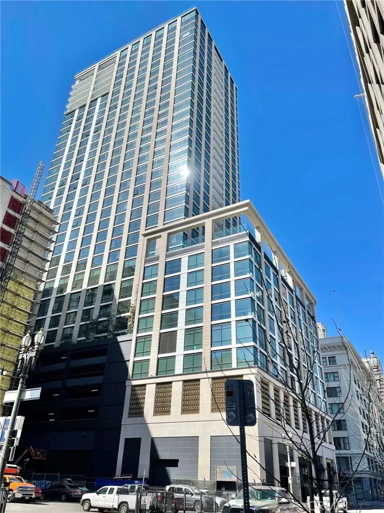 Studio for sale at 400 S Broadway 1010, Los Angeles, CA and 1 bath