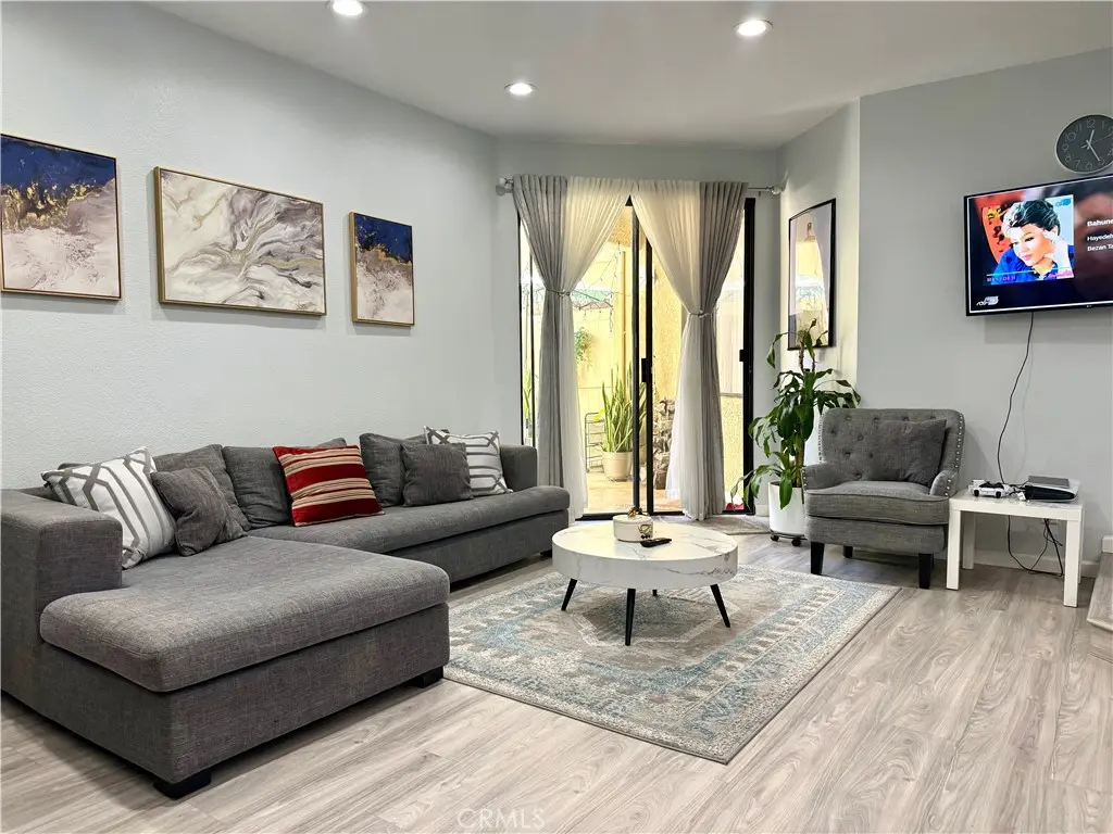 19009 Sherman Way 16, Reseda, CA — listing photo 1