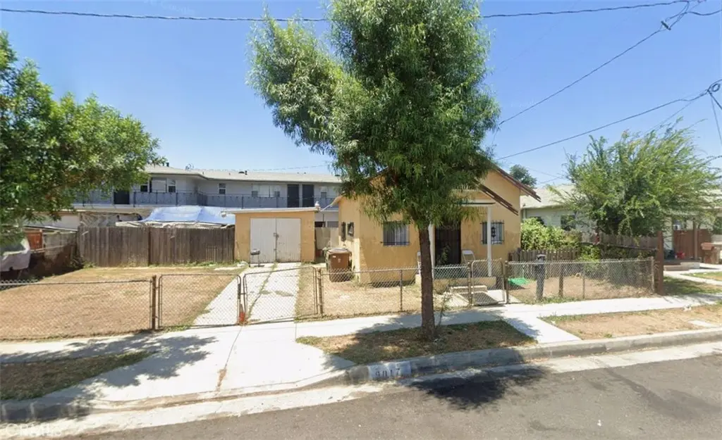 9017 S Budlong, Los Angeles, CA — listing photo 1
