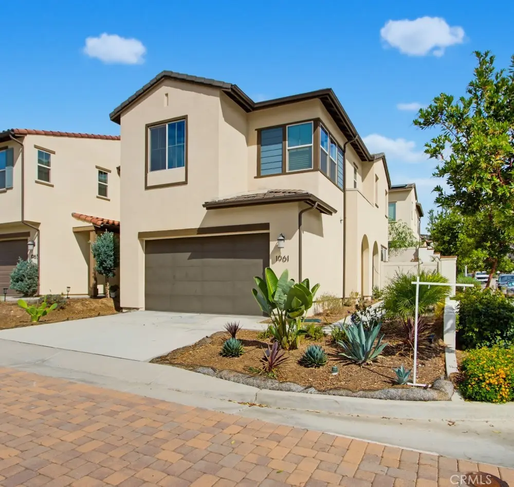 Condominium for sale at 1961 Carol Lee, Escondido, CA featuring 3 beds and 3 baths