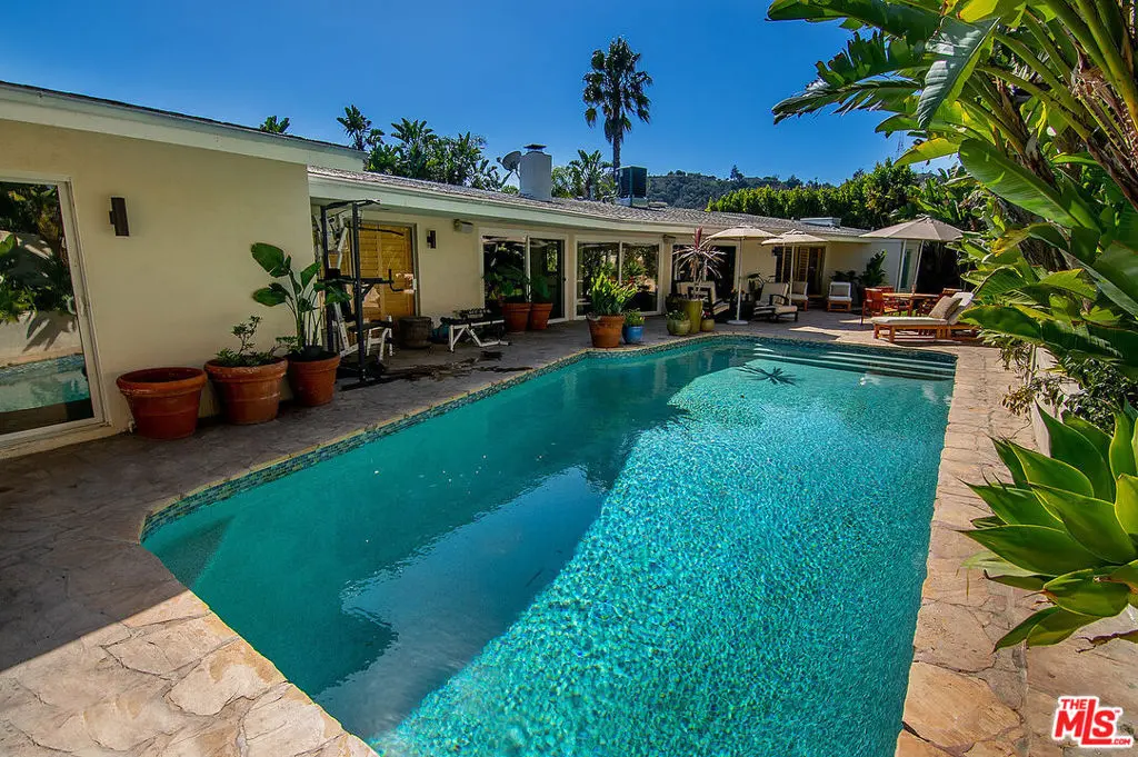 Single Family Residence for rent at 8405 Edwin Drive, Los Angeles, CA featuring 5 beds and 5 baths