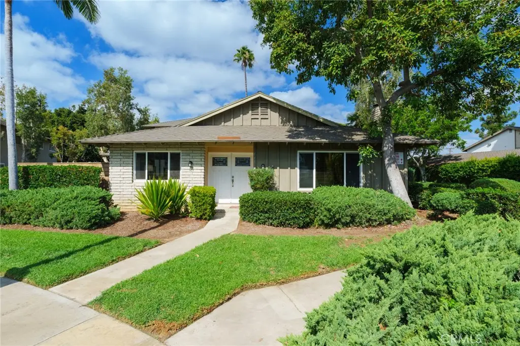 111 E Palmdale, Orange, CA — listing photo 1