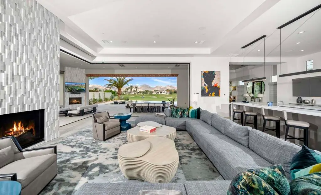 Single Family Residence for sale at 81650 Ronda, La Quinta, CA featuring 4 beds and 5 baths