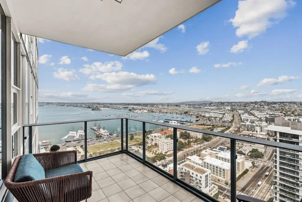 Single Family Residence for rent at 1388 Kettner Blvd 3002, San Diego, CA featuring 2 beds and 2 baths