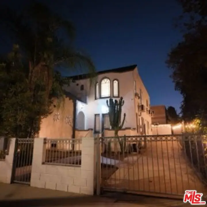 Single Family Residence for rent at 424 N Reno Street 424, Los Angeles, CA featuring 3 beds and 2 baths