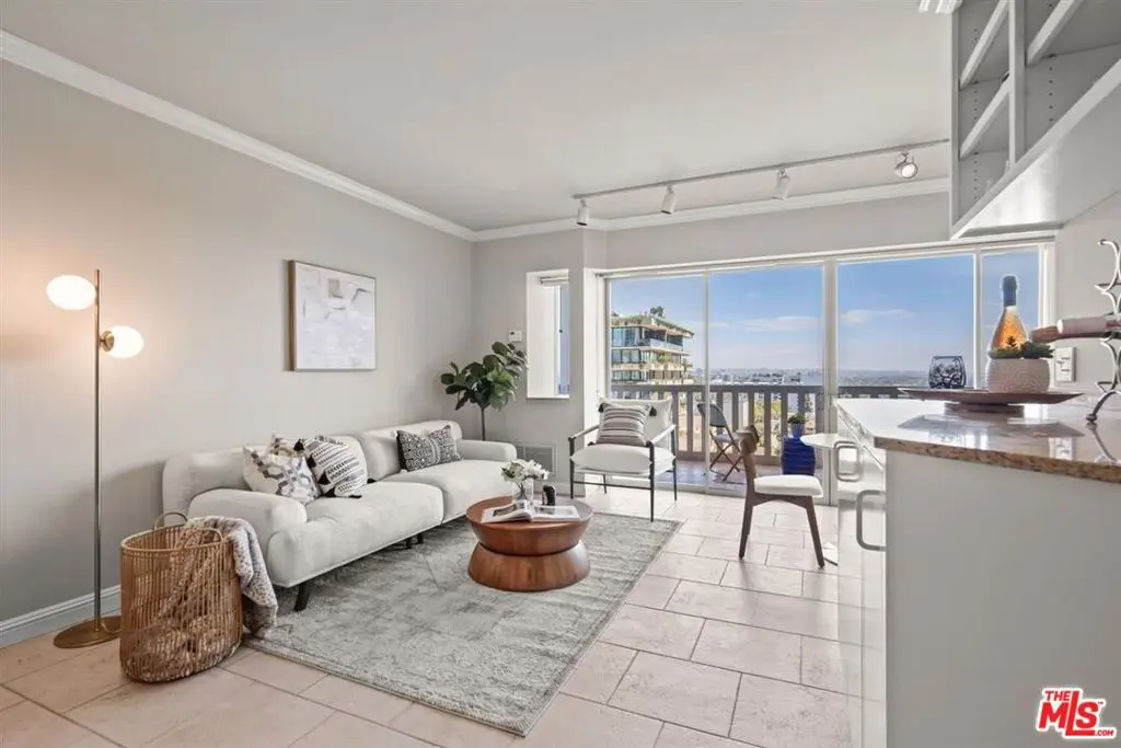 999 N Doheny Drive 806, West Hollywood, CA — listing photo 1