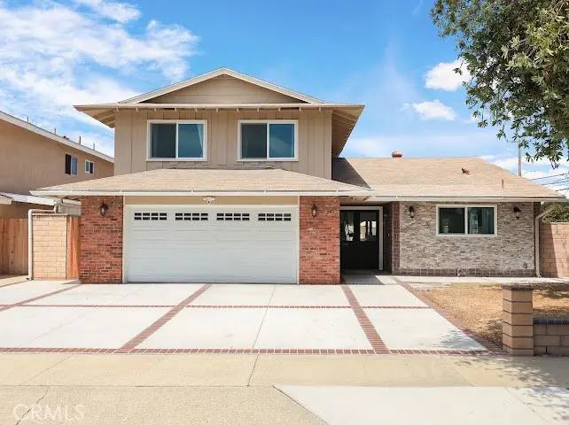 9451 Hyannis Port Dr, Huntington Beach, CA — listing photo 1