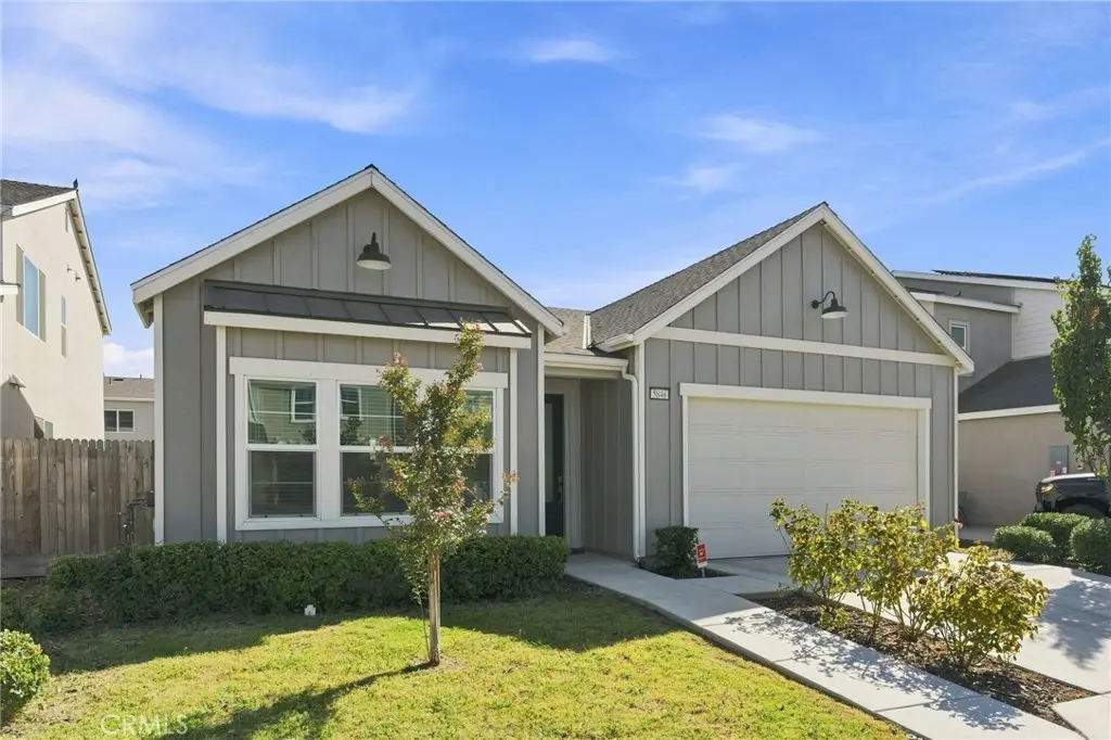 Single Family Residence for sale at 5846 E Truman, Fresno, CA featuring 3 beds and 2 baths