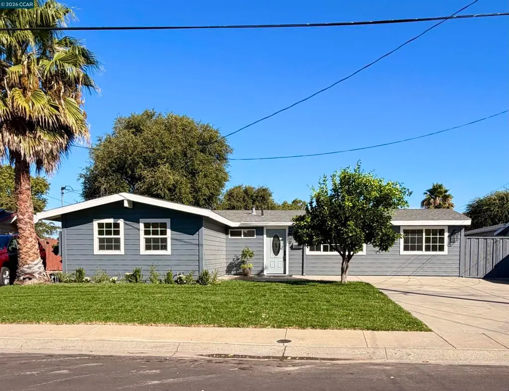 Single Family Residence for sale at 3355 Bennett Way, Concord, CA featuring 4 beds and 3 baths