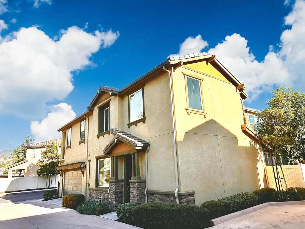 7918 Chaparral, Highland, CA — listing photo 1