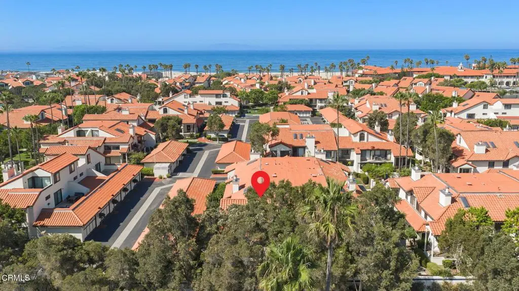 Condominium for sale at 2274 Martinique Lane, Oxnard, CA featuring 3 beds and 2 baths