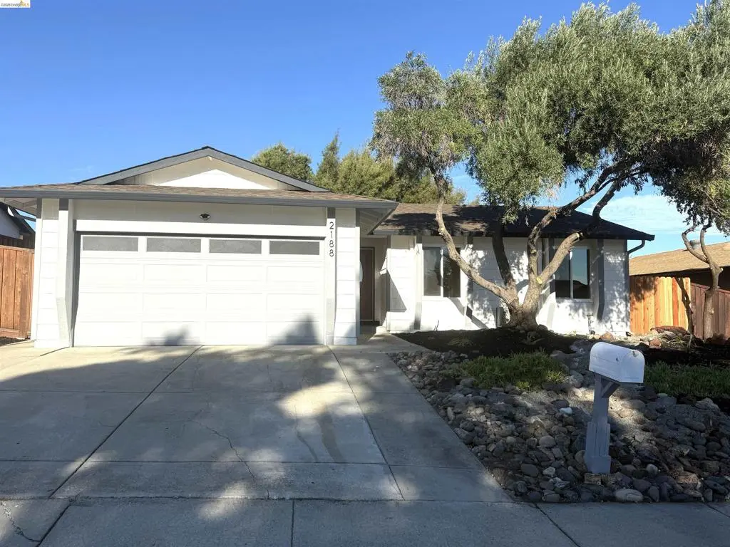 Single Family Residence for sale at 2188 Jacqueline Dr, Pittsburg, CA featuring 3 beds and 1 bath