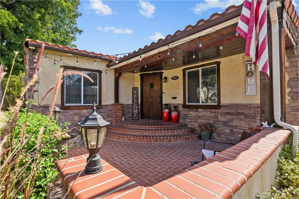 Single Family Residence for sale at 1010 E Santa Anita, Burbank, CA featuring 4 beds and 4 baths