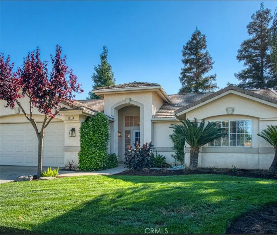 Residential Lease for rent at 4994 W Decatur, Fresno, Fresno County, CA featuring 3 beds and 2 baths