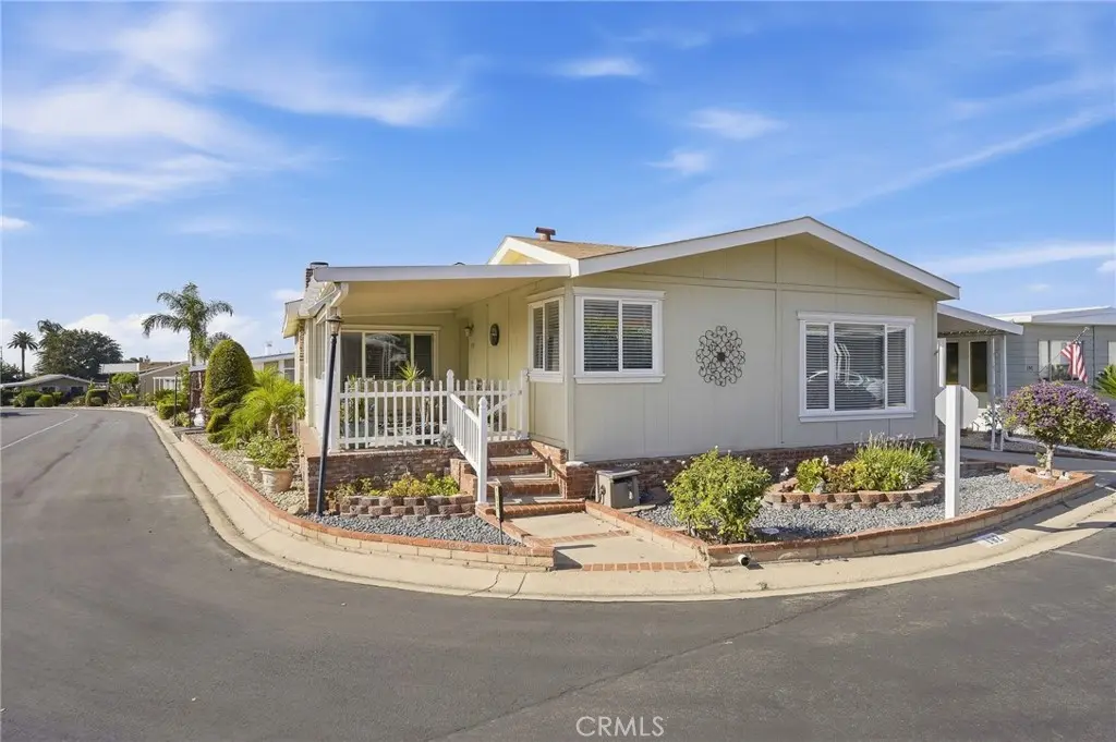 10210 Baseline 192, Rancho Cucamonga, CA — listing photo 1