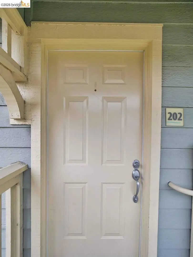 Condominium for sale at 202 Shoreline CT, Richmond, CA featuring 2 beds and 2 baths