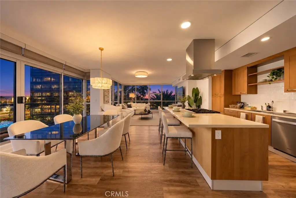 Condominium for rent at 9 MacArthur Place N502, Santa Ana, CA featuring 2 beds and 2 baths