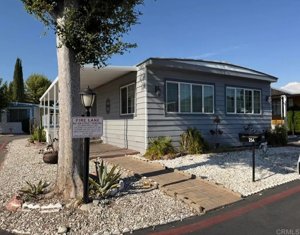27361 Sierra Hwy 254, Canyon Country, CA — listing photo 1