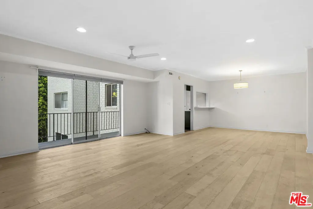 Condominium for rent at 7309 Franklin Avenue 306, Los Angeles, CA featuring 1 bed and 2 baths