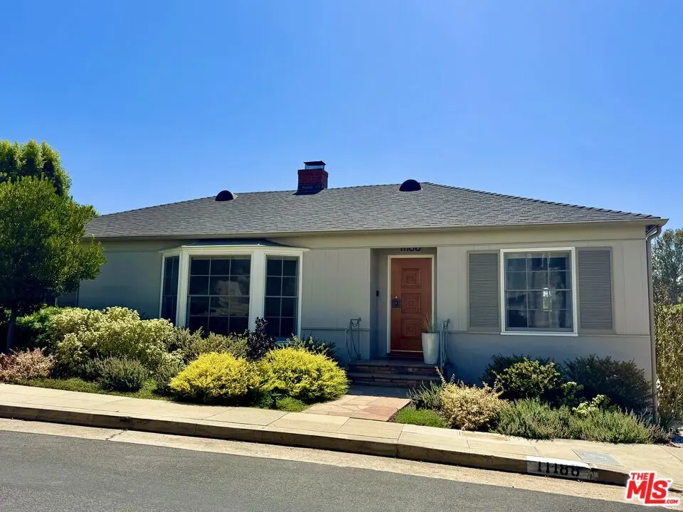 Single Family Residence for rent at 11188 Ophir Drive, Los Angeles, CA featuring 2 beds and 2 baths